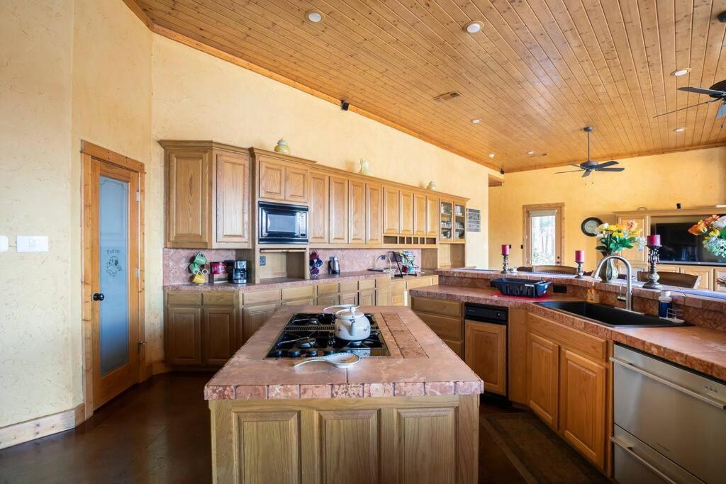 Texas Ranch House With 5 Bedroom And Fish Pond Dallas Kültér fotó