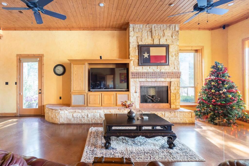 Texas Ranch House With 5 Bedroom And Fish Pond Dallas Kültér fotó
